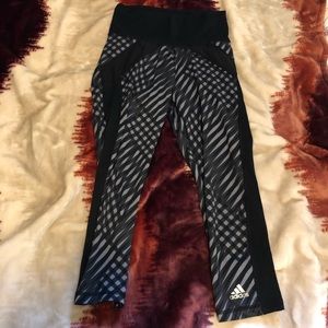 Adidas 3/4 mid rise Leggings